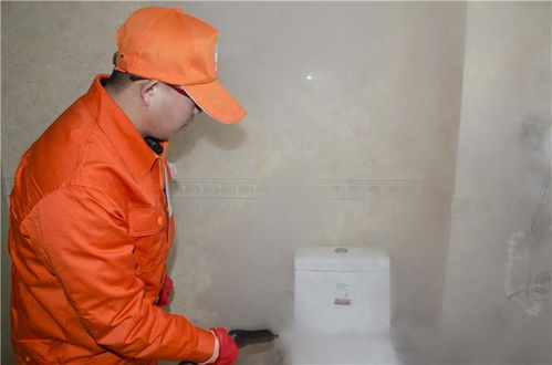 卫生间潮湿得长蘑菇 墙壁要做防水吗 怎样除湿